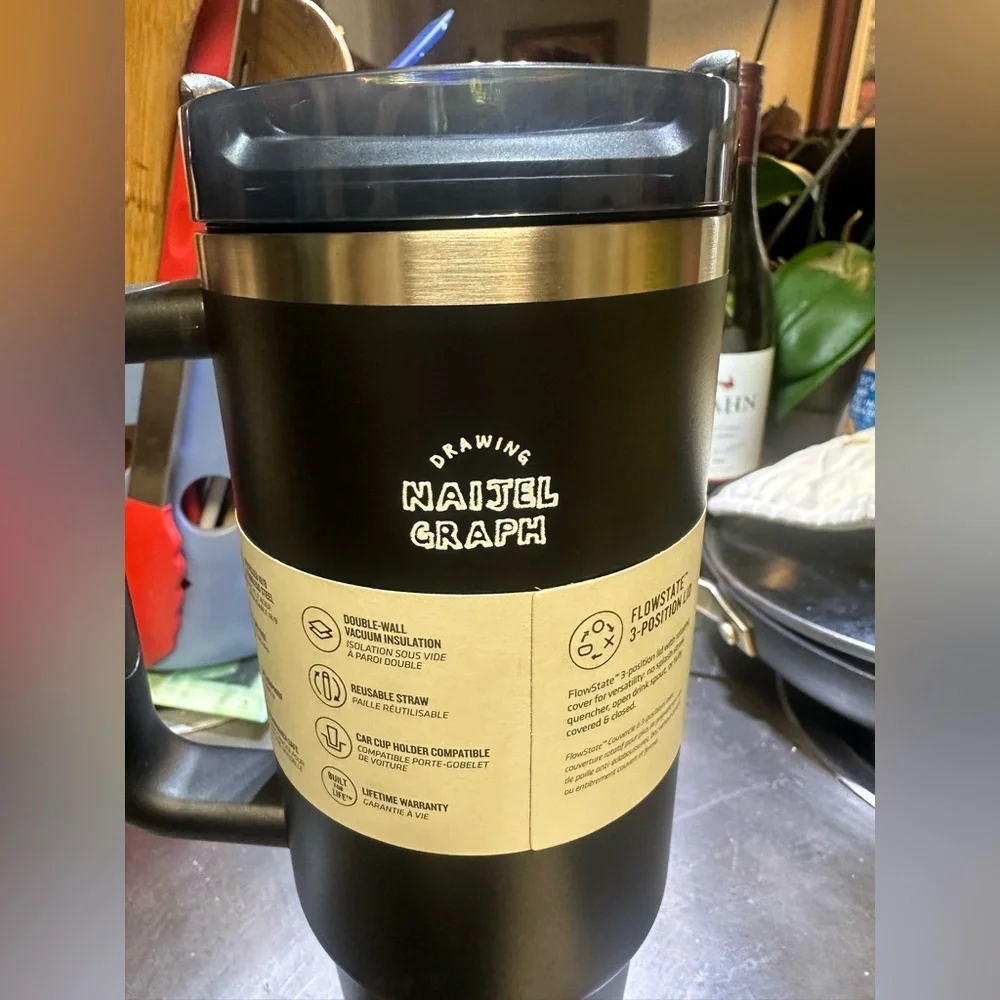 NWOB Stanley Black Naijel Graph Quencher H2.0 Flowstate Tumbler 30oz NEW